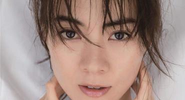 【安座間美優】1/30  ファースト写真集『Me&hellip;