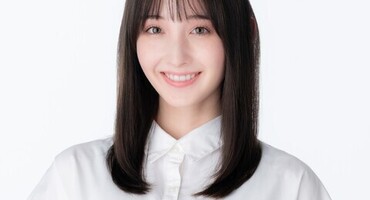 【菜那セシル】 集英社「週刊ヤングジャン&hellip;